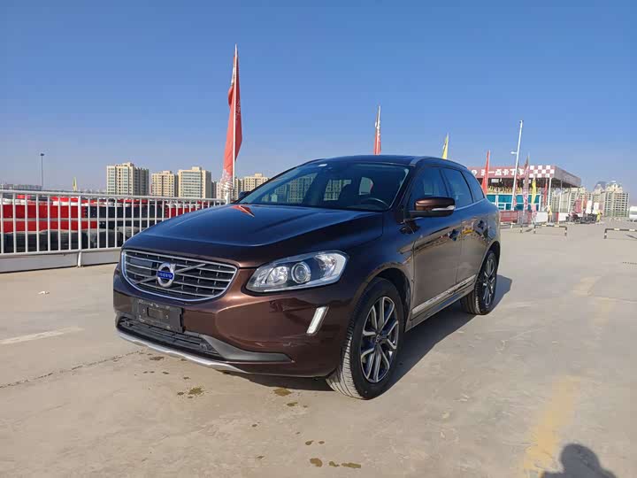 Volvo XC60 2017 T 5 AWD — фото 1