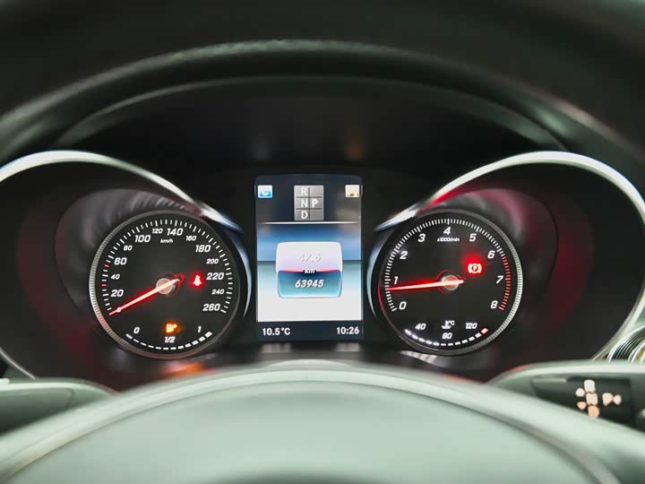 Mercedes-Benz GLC 2019 GLC 260 4 MATIC SUV — фото 5