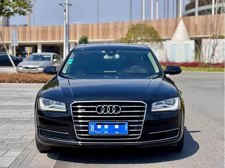 Audi A8 2014 A 8 L 45 TFSI quattro Comfort — фото 2