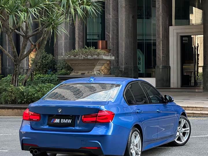BMW 3 Series 320i M спорт — фото 2