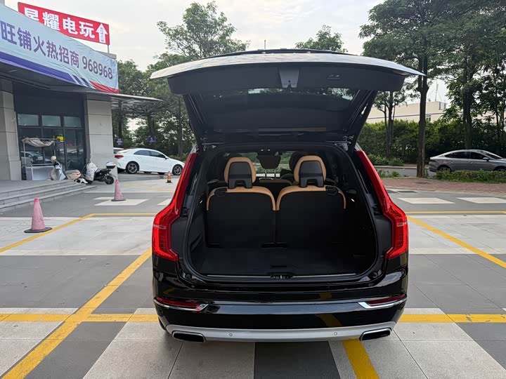 Volvo XC90 2018 T 6 7 — фото 15