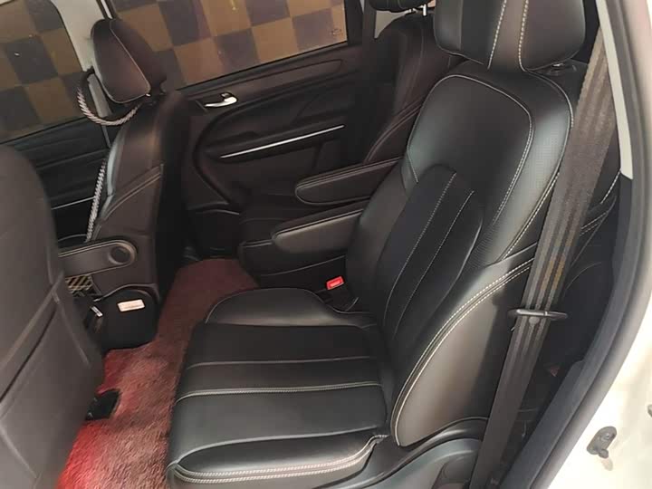 Trumpchi M6 2021 270 T DCT ( ) — фото 17