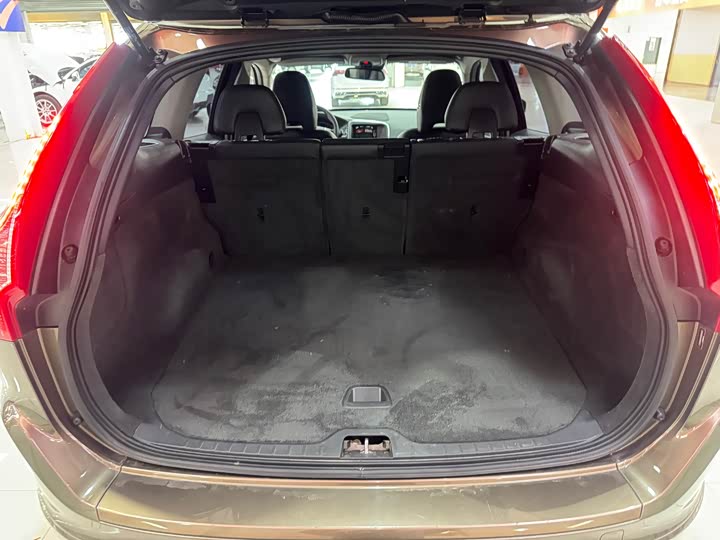 Volvo XC60 2017 T 5 AWD — фото 25