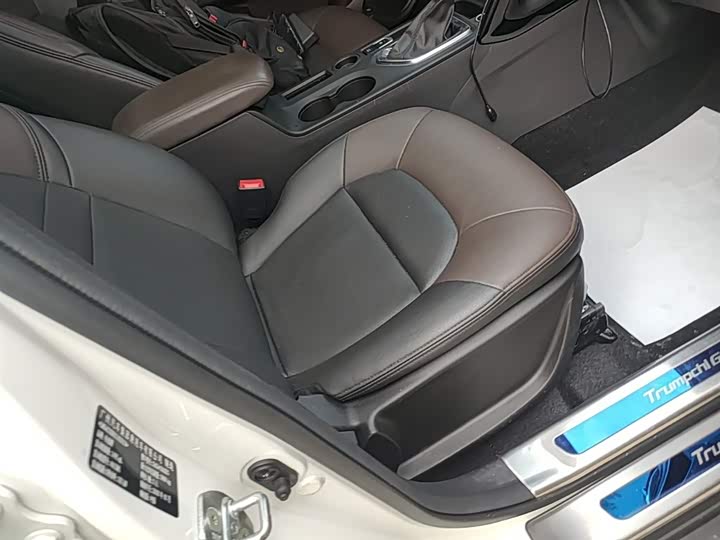 Trumpchi GS4 2017 235 T AT 2 WD — фото 25