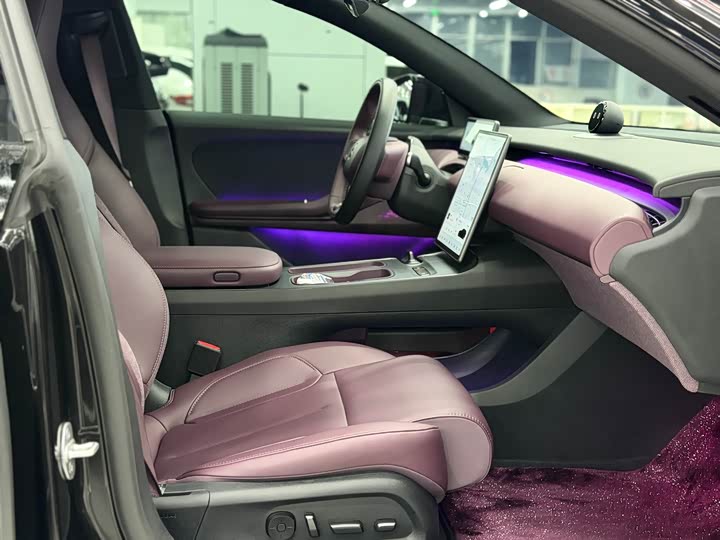 NIO ET 5 T 2024 75k Wh Touring — фото 9