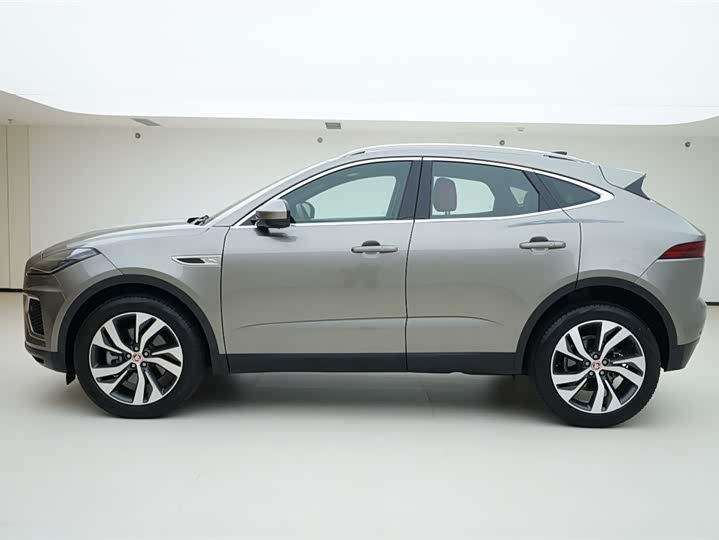 Jaguar E-PACE 2024 R-DYNAMIC S — фото 3