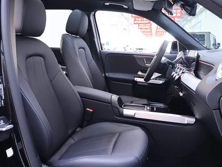 Mercedes-Benz GLB 2025 GLB 220 — фото 20