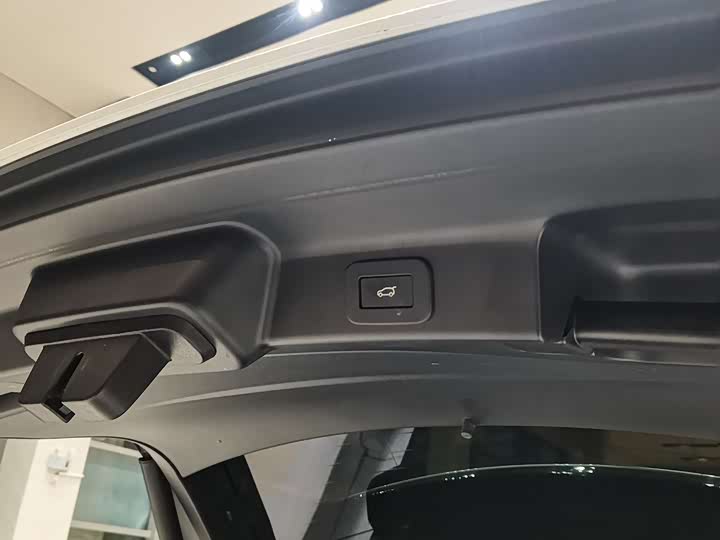 Jaguar F-PACE 2024 P 250 R-Dynamic SE — фото 6