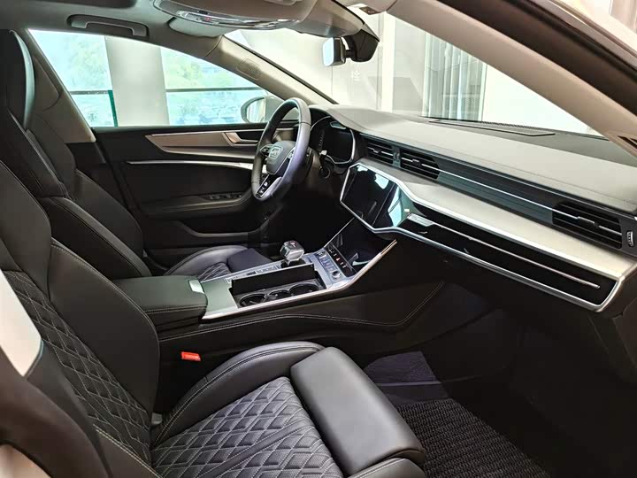 Audi A7 2023 45 TFSI — фото 14
