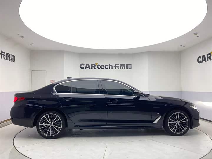 BMW 5-Series 2021 530 Li Leading M — фото 4