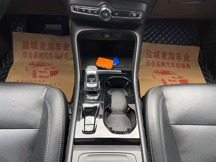 Volvo XC40 2021 T 4 WD — фото 15