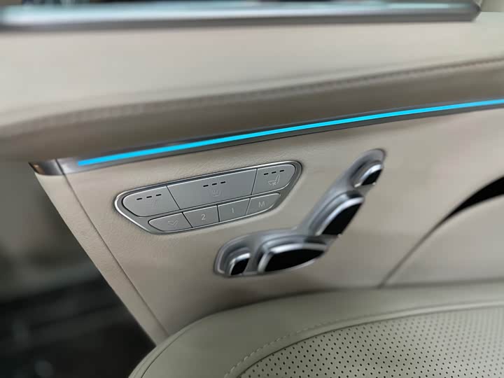 Mercedes-Benz V-Class 2024 V 300 L — фото 21