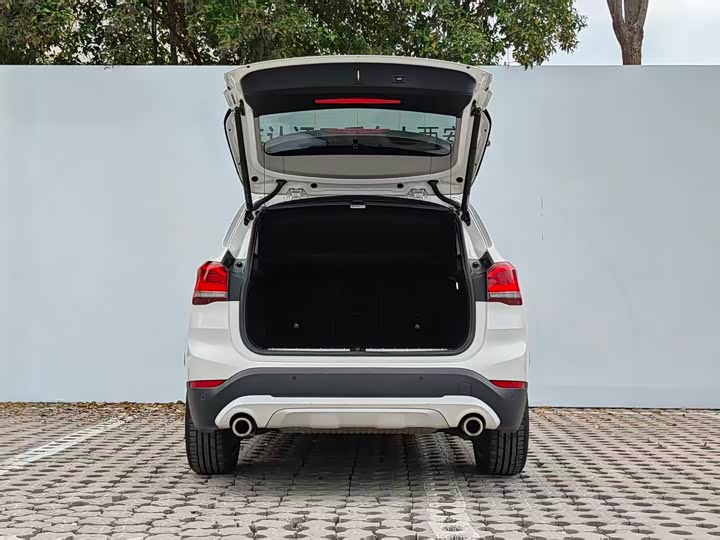 BMW X1 2020 s Drive 20 Li — фото 21