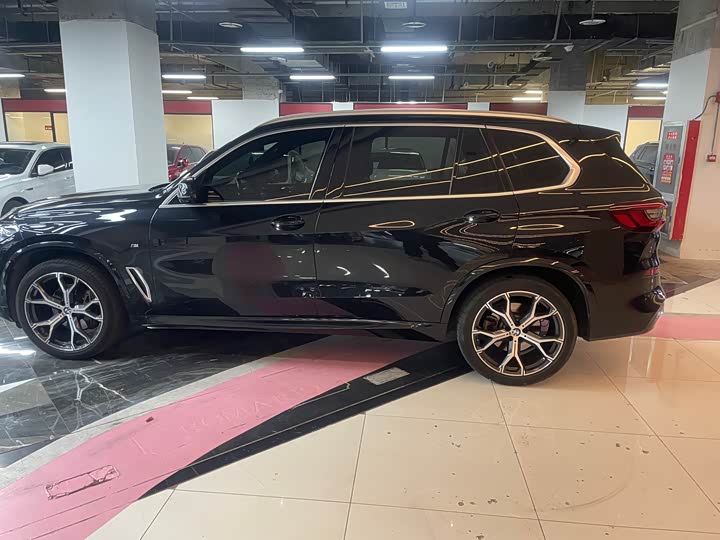 BMW X5 2022 x Drive 30 Li M — фото 12