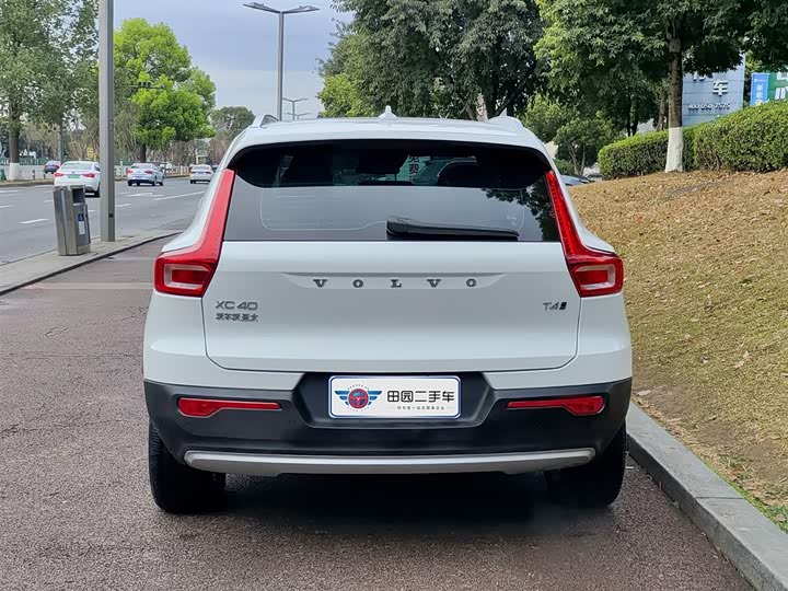 Volvo XC40 2021 T 4 WD — фото 5