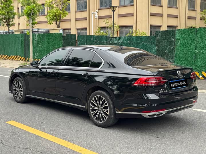 Volkswagen Phideon — фото 9