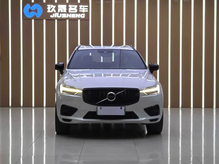 Volvo XC60 Hybrid 2021 T 8 E Hybrid — фото 3