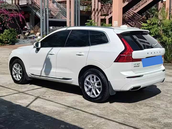 Volvo XC60 2020 T 5 4 WD — фото 6