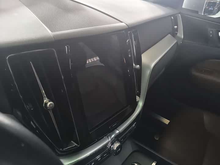 Volvo XC60 2020 T 5 4 WD — фото 14