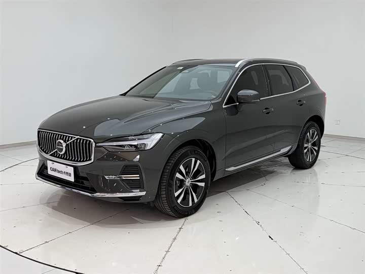 Volvo XC60 2022 B 5 4 WD — фото 5