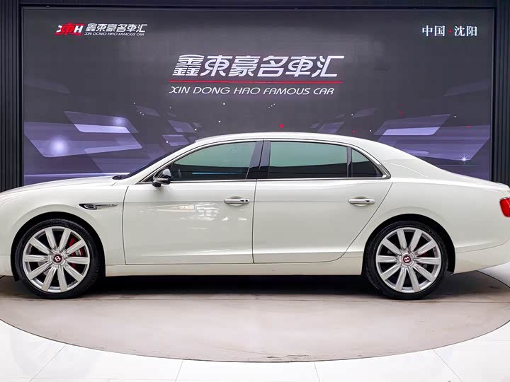 Bentley Flying Spur — фото 4