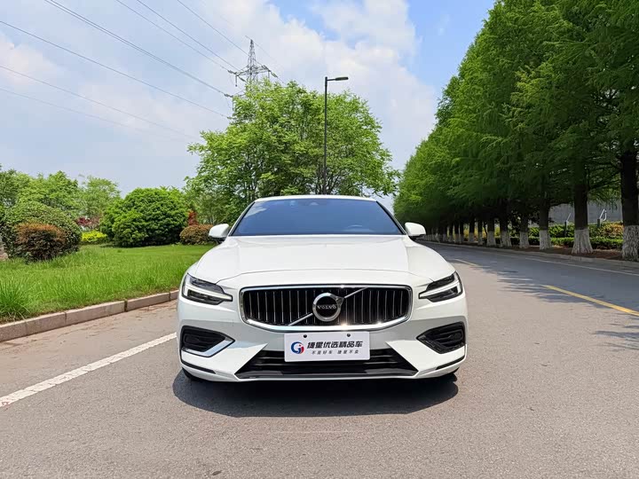 Volvo S60 2020 T 4 — фото 2