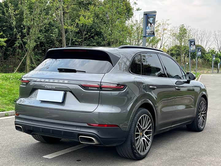 Porsche Cayenne 2019 Cayenne 3.0 T — фото 14