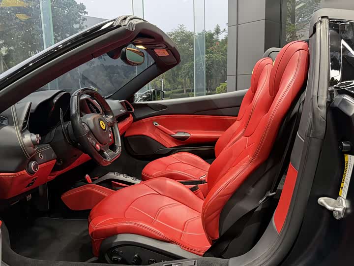 Ferrari 488 2015 488 Spider — фото 9