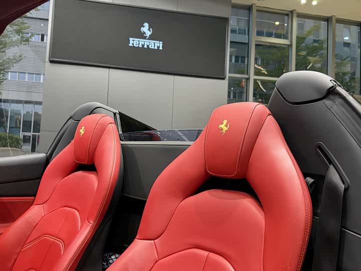 Ferrari 488 2015 488 Spider — фото 6