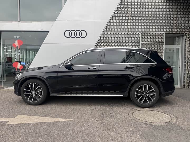 Mercedes-Benz GLC 2020 GLC 260 L 4 MATIC Luxury — фото 3