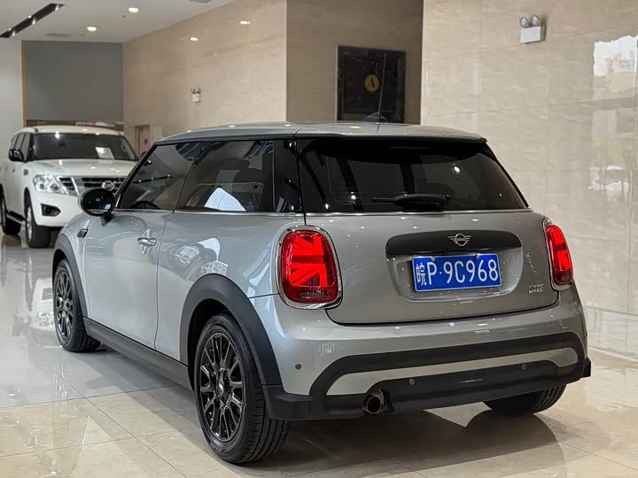 MINI Hatch — фото 14
