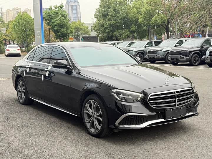 Mercedes-Benz E-Class 2020 E 300 L — фото 3