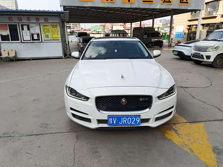 Jaguar XEL 2019 2.0 T 200 PS — фото 2