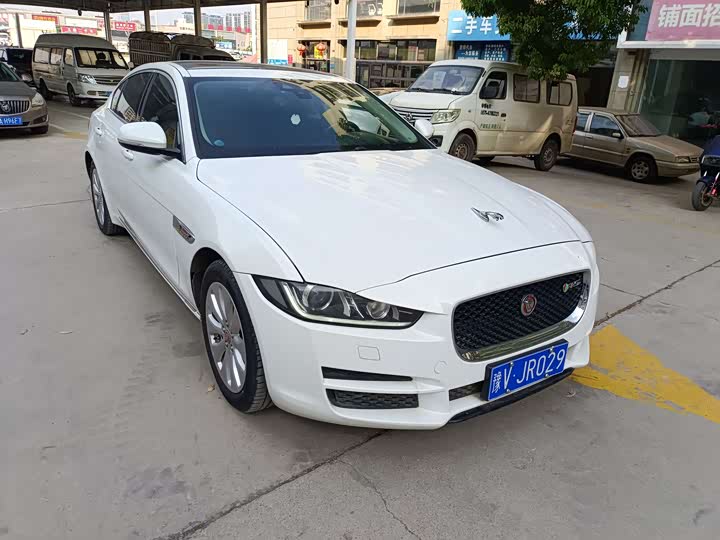 Jaguar XEL 2019 2.0 T 200 PS — фото 3