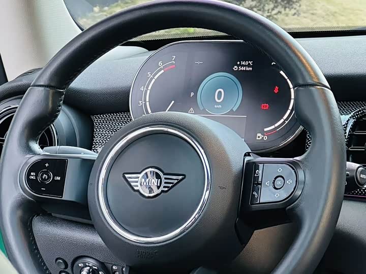 MINI Hatch — фото 14