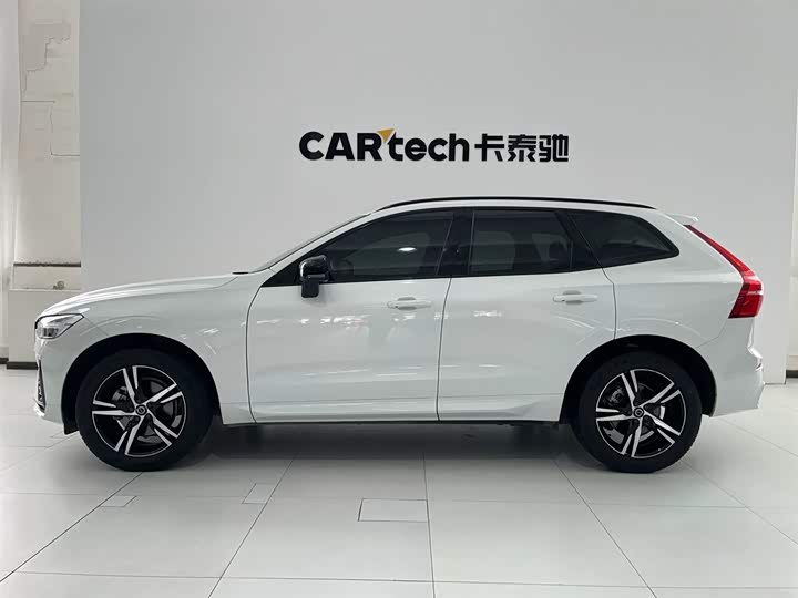 Volvo XC60 2022 B 5 4 WD — фото 10
