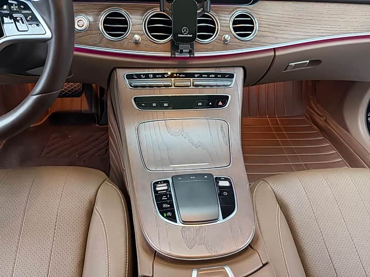 Mercedes-Benz E-Class E 300 L люкс — фото 10