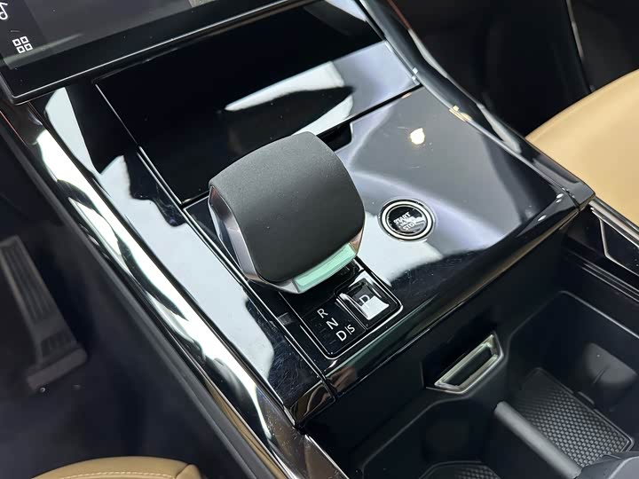 Land Rover Range Rover Sport — фото 17