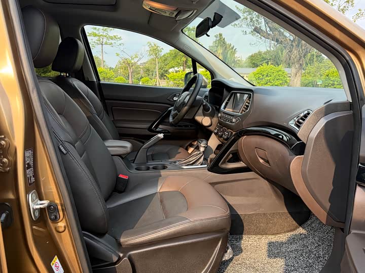 Trumpchi GS4 2015 200 T G-DCT — фото 16