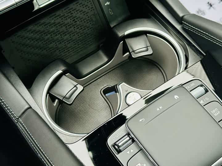 Mercedes-Benz GLS 2024 AMG GLS 63 4 MATIC+ — фото 11