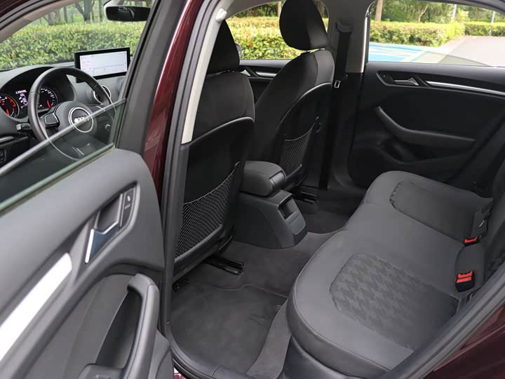 Audi A3 2016 Limousine 35 TFSI — фото 14