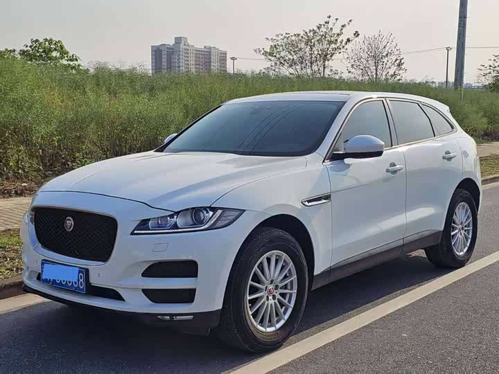 Jaguar F-PACE 2018 2.0 T 4 WD — фото 2