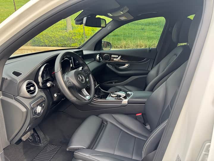 Mercedes-Benz GLC 2018 GLC 260 4 MATIC — фото 7