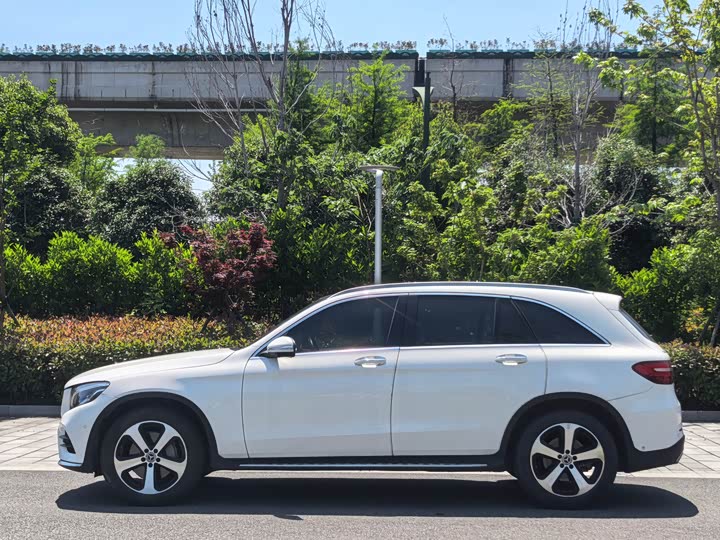 Mercedes-Benz GLC 2019 GLC 260 L 4 MATIC Luxury — фото 7