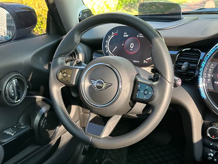 MINI Hatch — фото 15