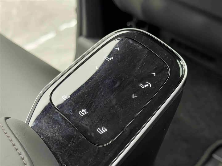 Trumpchi M8 2024 Hybrid — фото 9