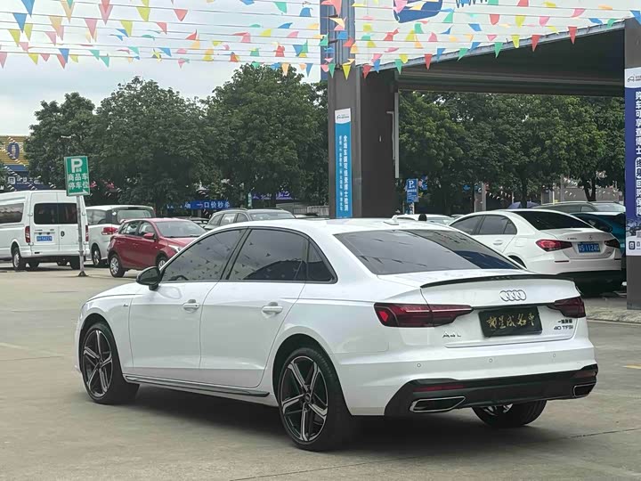 Audi A4L 2024 40 TFSI — фото 18