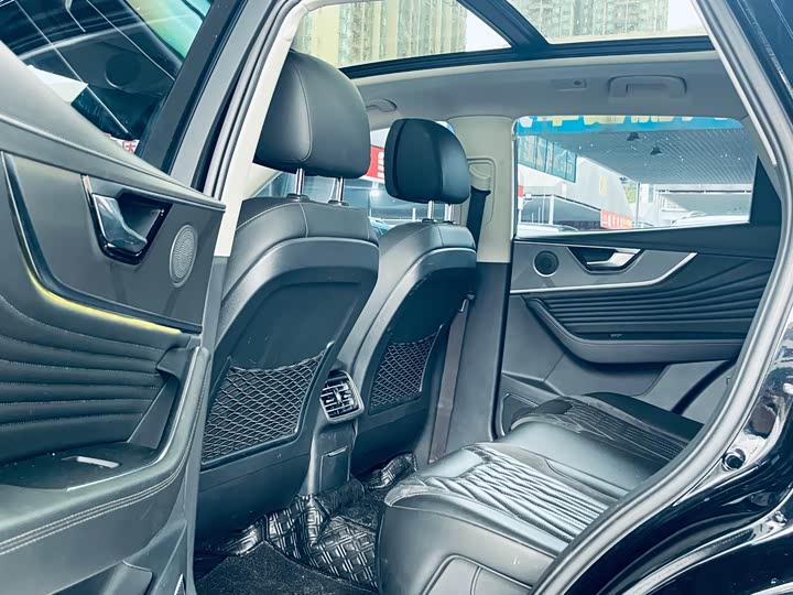 Hongqi HS5 2023 2.0 T Pro — фото 8