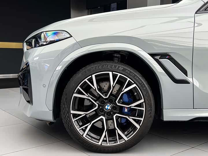 BMW X6 M 2023 X 6 M — фото 17