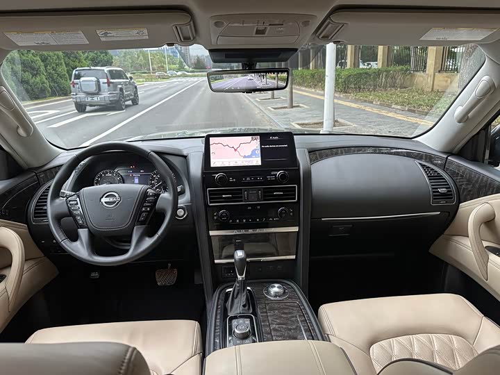 Nissan Patrol — фото 15